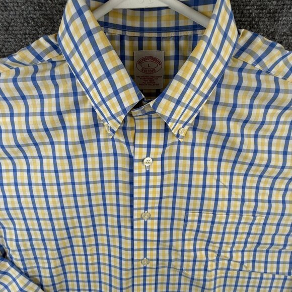 Brooks Brothers Non Iron Cotton Button Up Traditional Fit Large Yellow Blue - Picture 1 of 15